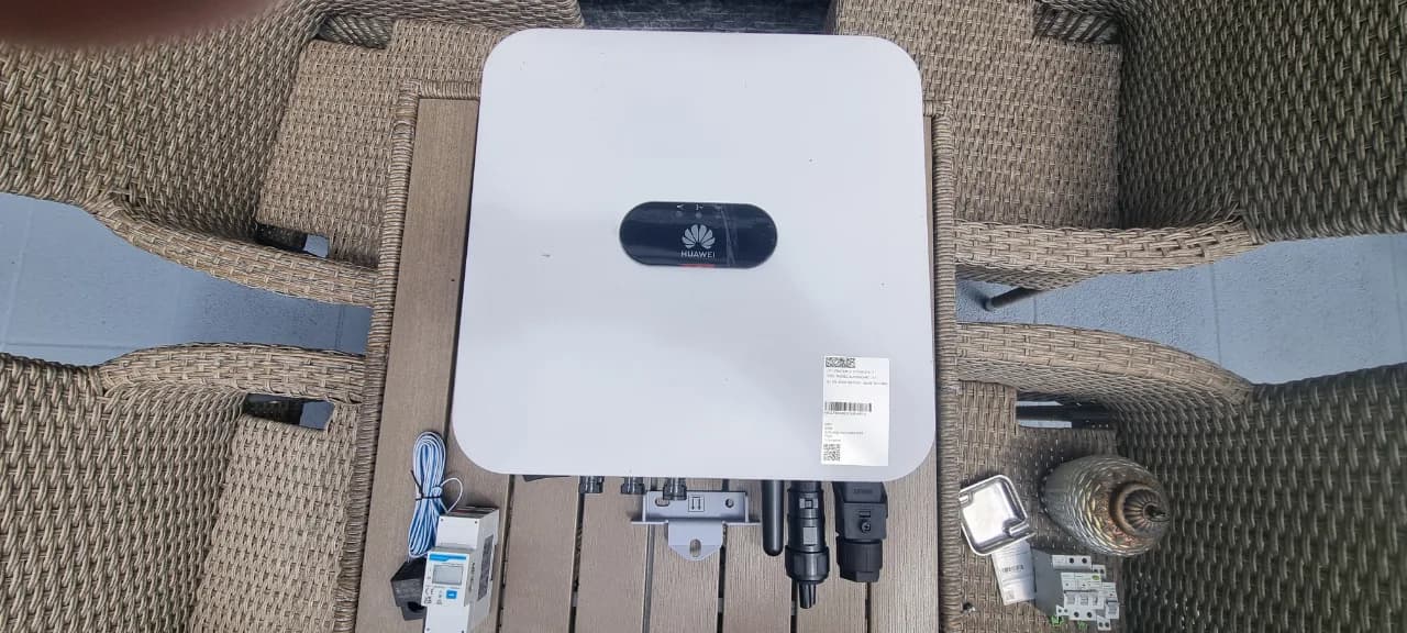 Invertor Huawei,in garanție, 6Kw,monofazat, hibrid SUN2000-6KTL-L1 – Valu lui Traian, Constanța – Iluminat