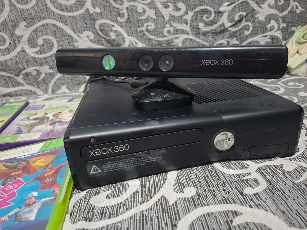x box 360     ,in stare buna,folosit putin – fotografia 2 din 7