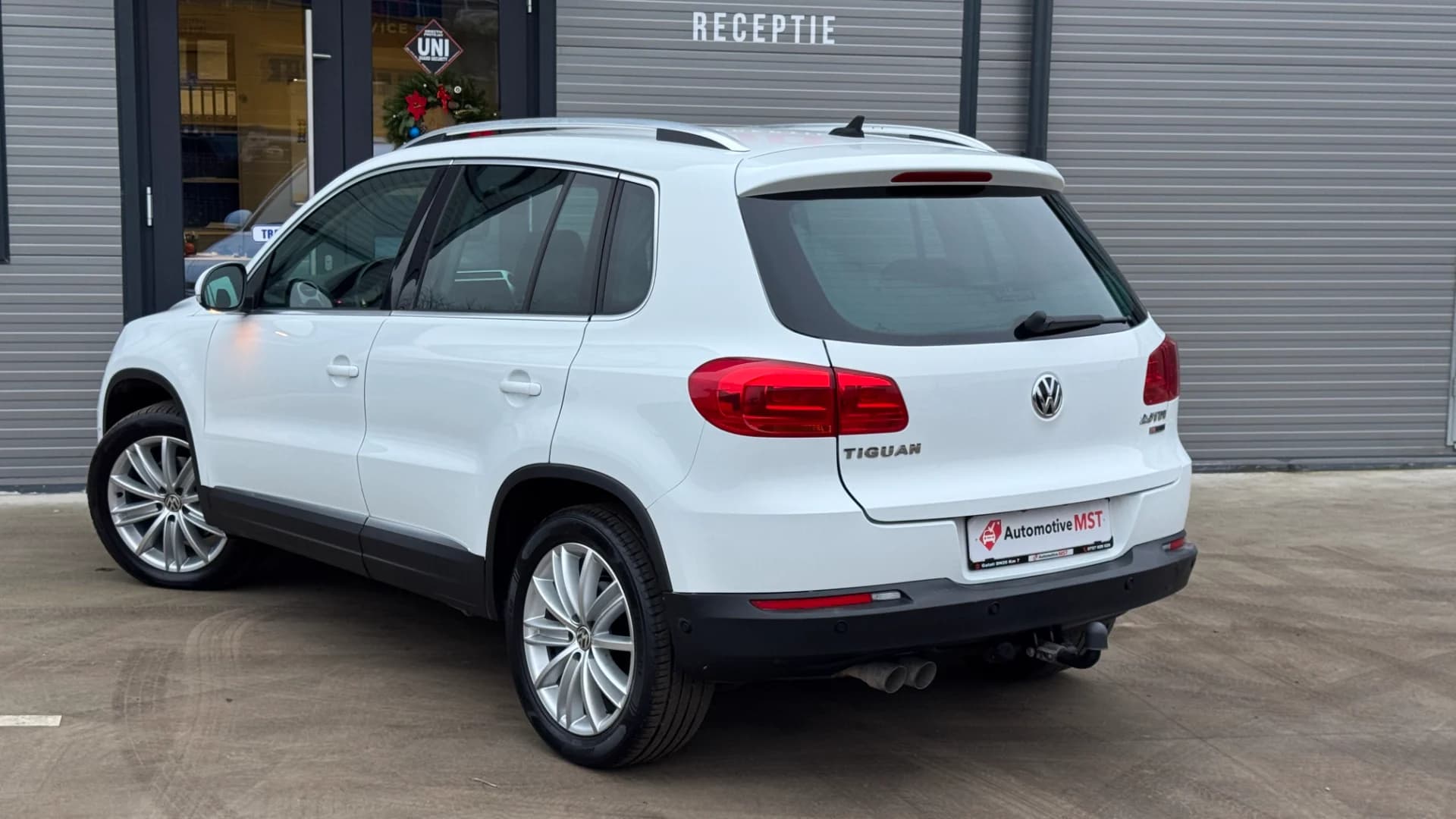 Volkswagen Tiguan 2.0 TDI SCR 4MOTION BlueMotion Technology DSG Sport & Style – fotografia 4 din 8