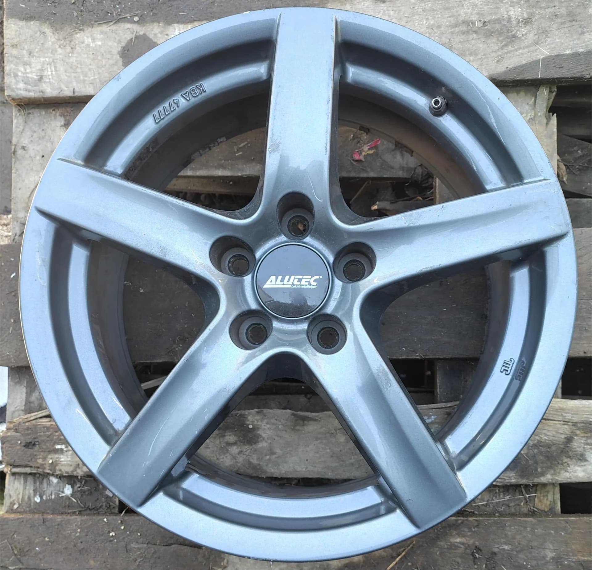 Jante aliaj 17 zoll marca Alutec Germany, gama Opel Astra J / Chevrolet Captiva – fotografia 4 din 5
