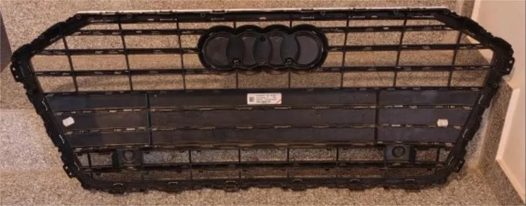 Grila radiator originala Audi A6 C8 – fotografia 2 din 5