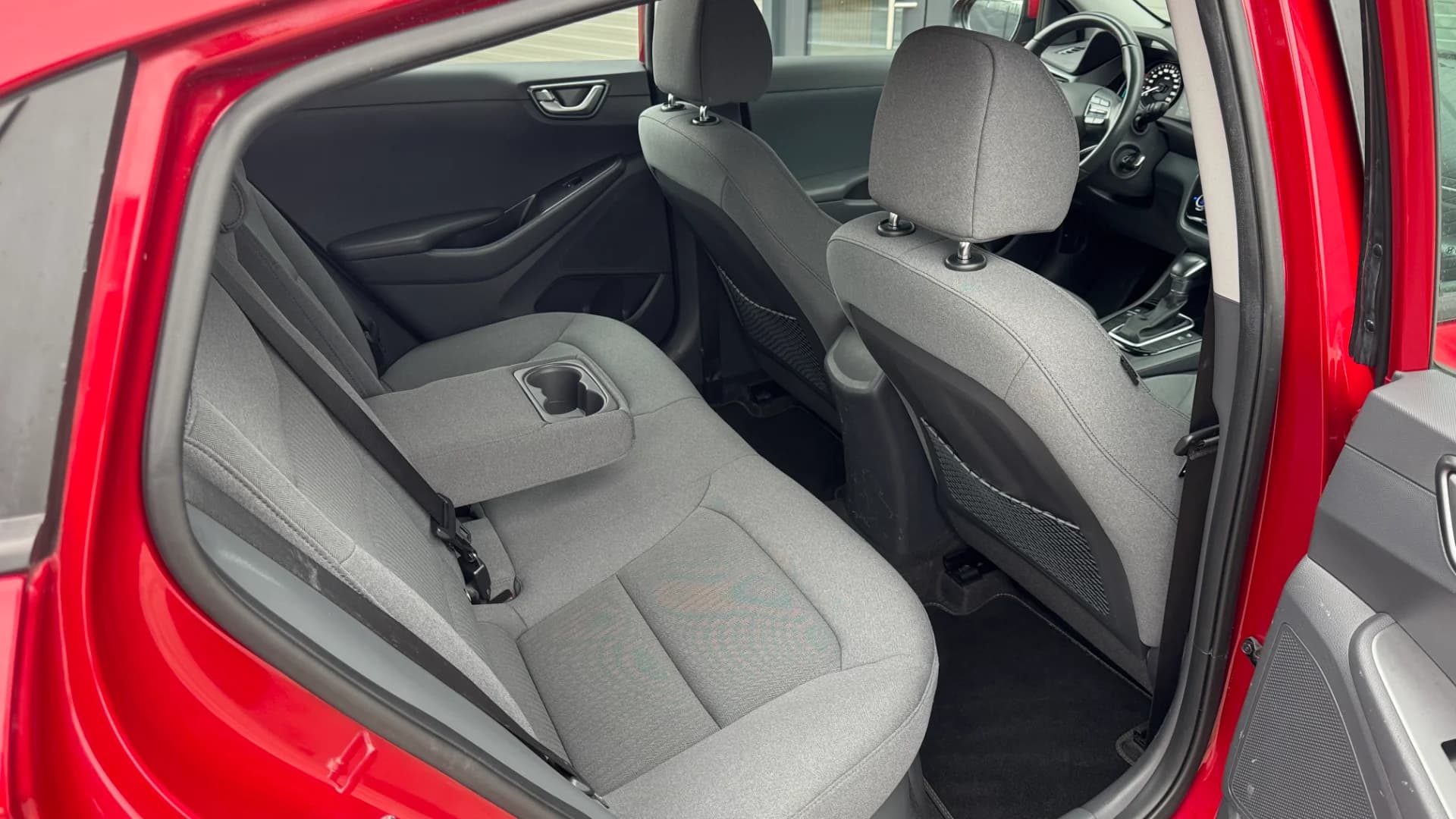 Hyundai Ioniq 1.6IHybrid Style – fotografia 6 din 8