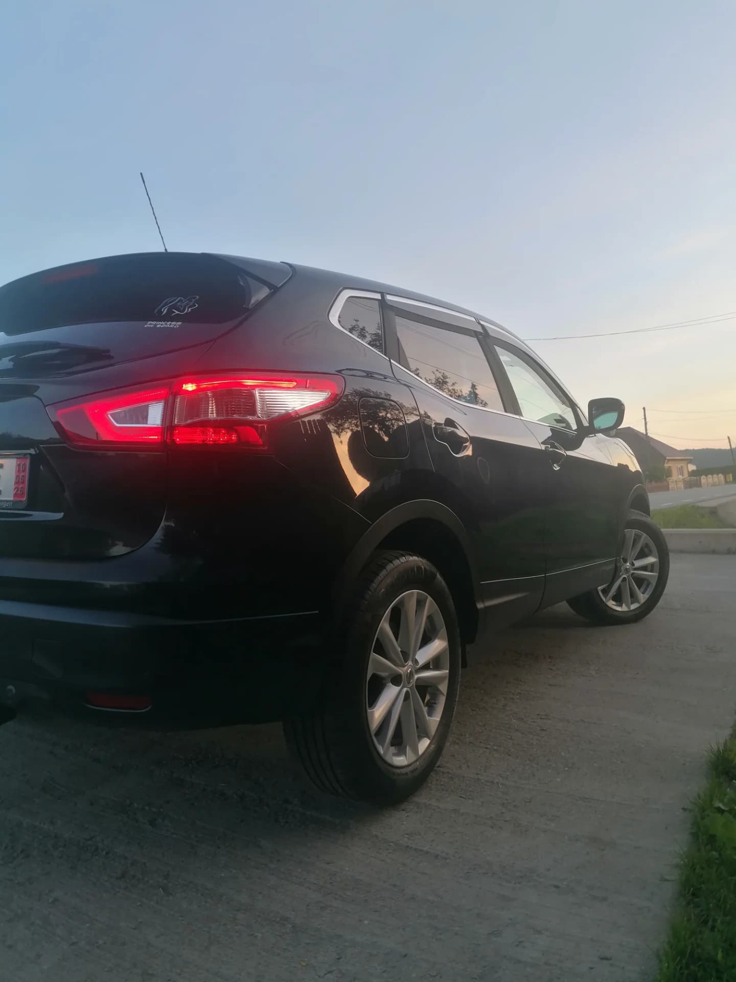 Nissan Qashqai 1,6 diesel 2014,xenon-led,navi cu camera,nr.zoll.valabile 30 de zile – fotografia 4 din 8