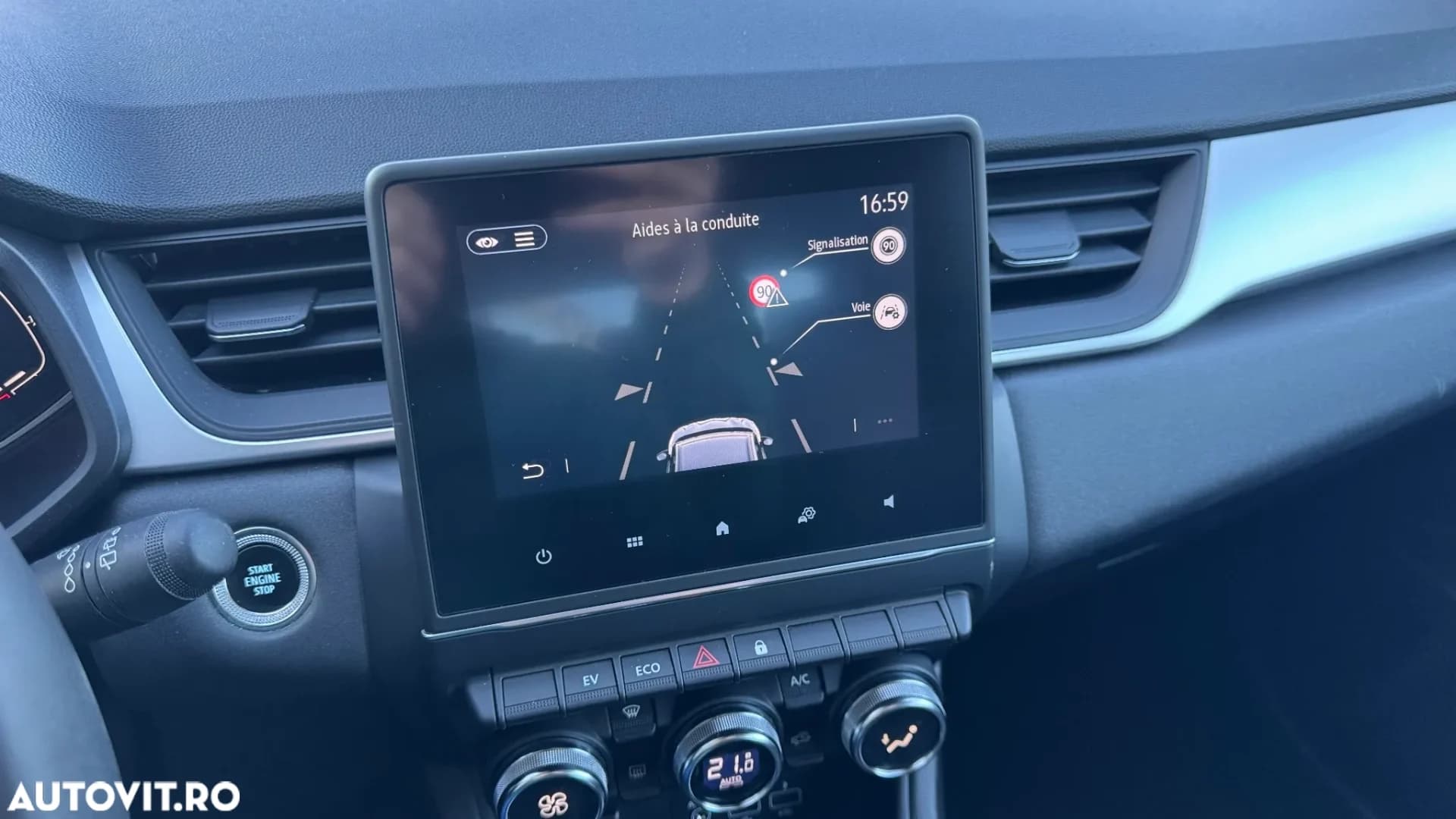 Renault Captur E-TECH Full 145 TECHNO – fotografia 8 din 8