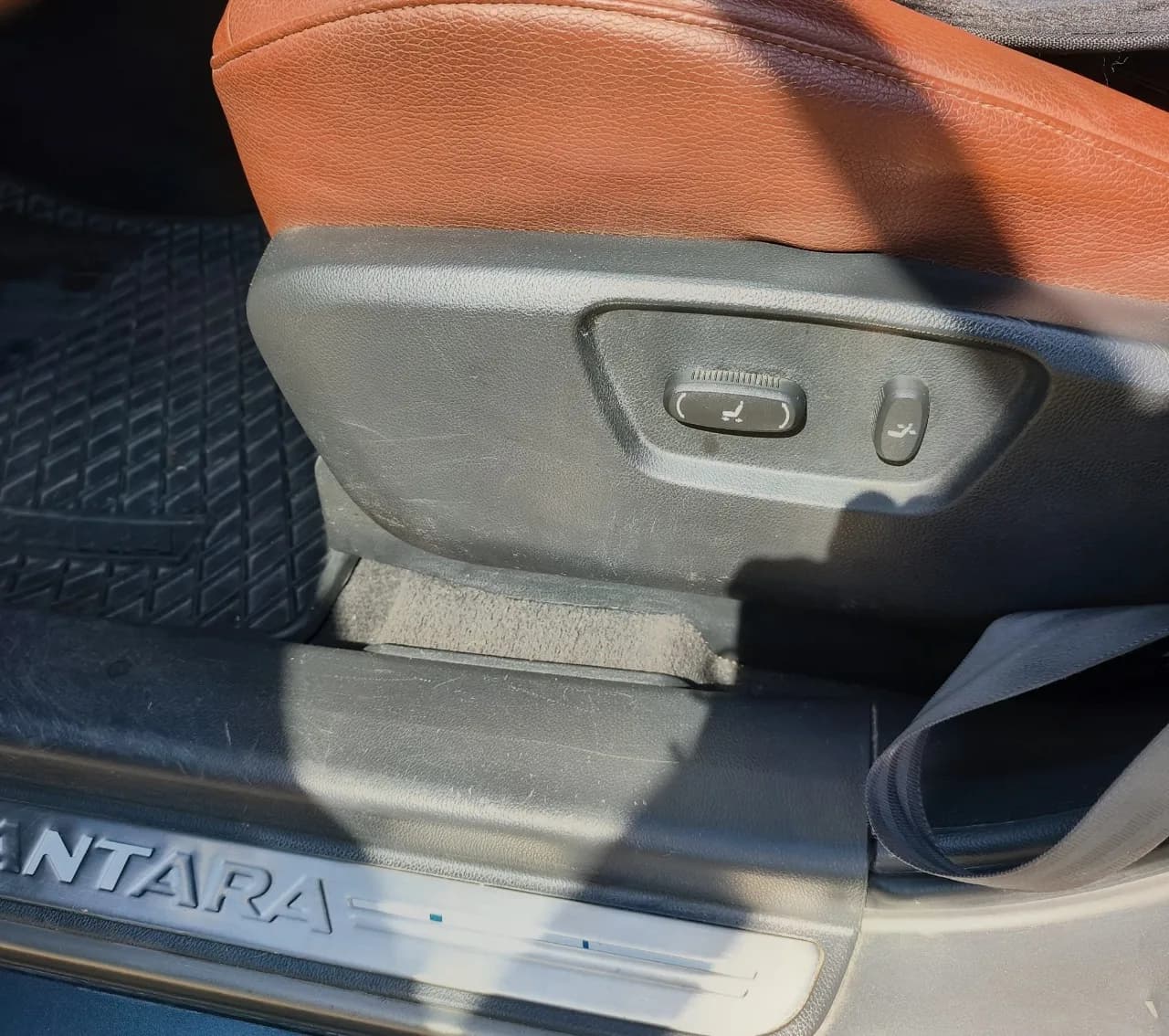 vând sau schimb Opel Antara – fotografia 5 din 8