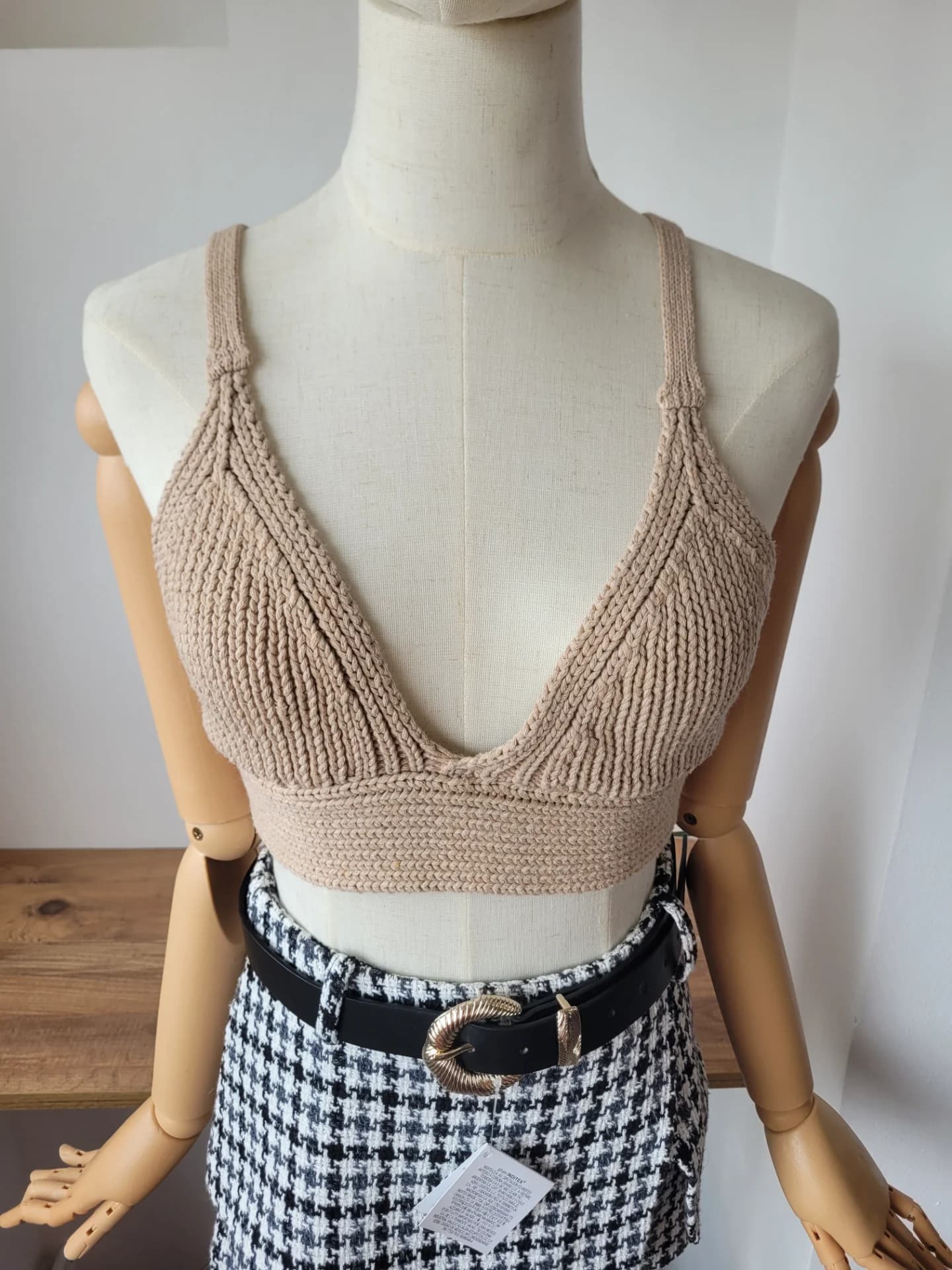 Bustieră Top tricotat cu nervuri – Gina Tricot – Mărimea M  – Nou – fotografia 5 din 8