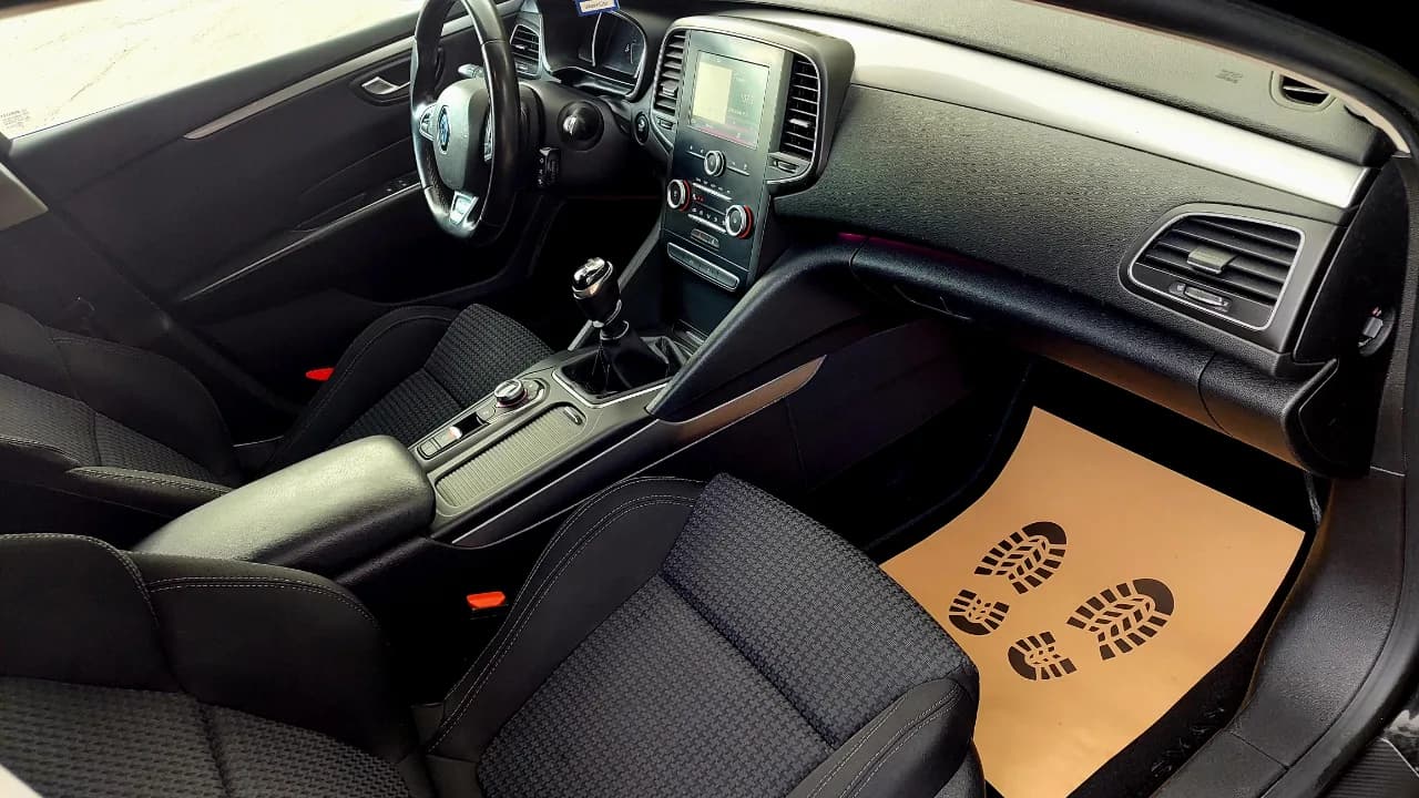 Renault Talisman/Megane 4 – fotografia 8 din 8