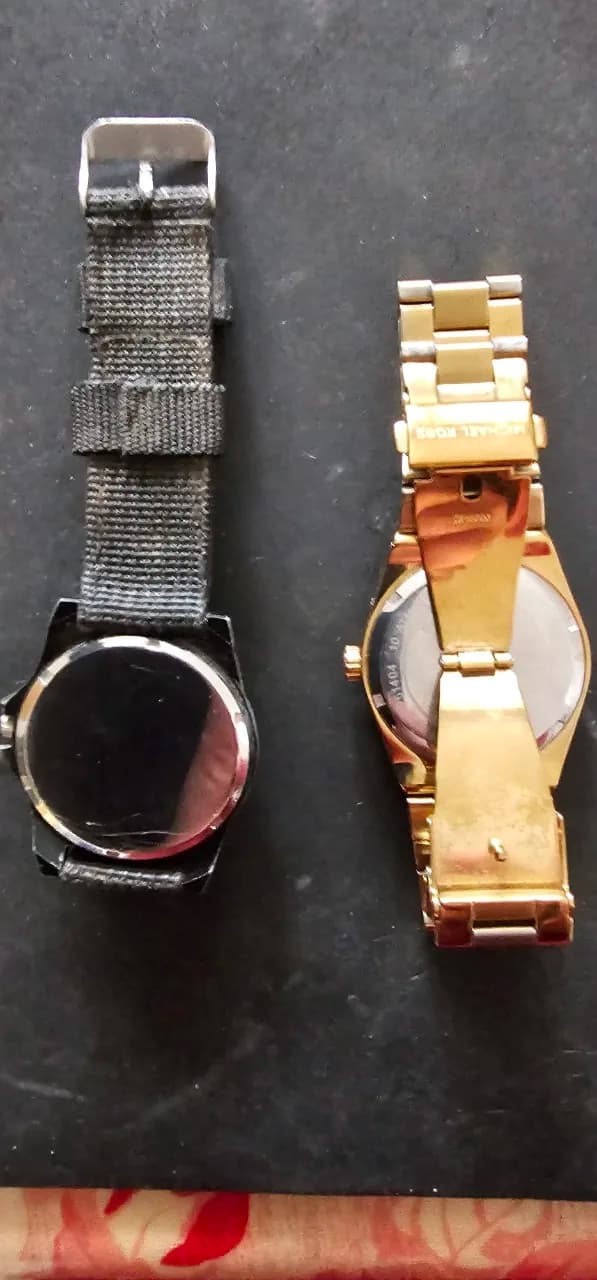 2 ceasuri originale marcile Michael Kors si Swiss Army – fotografia 2 din 2