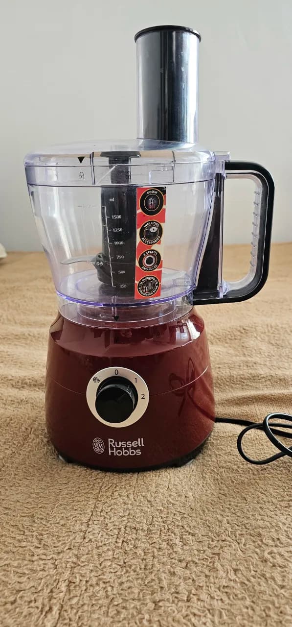Blender cu storcator marca Russell Hobbs – fotografia 2 din 5