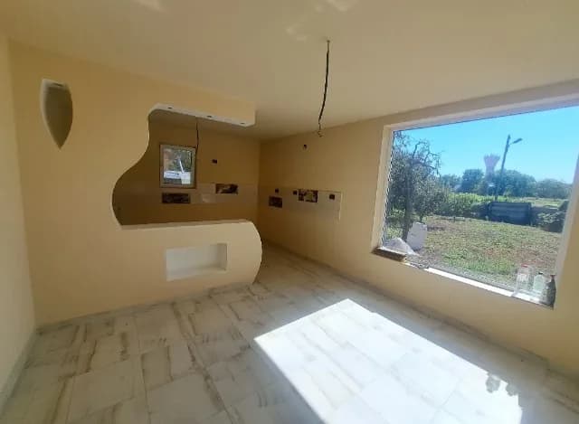 Casă de vânzare