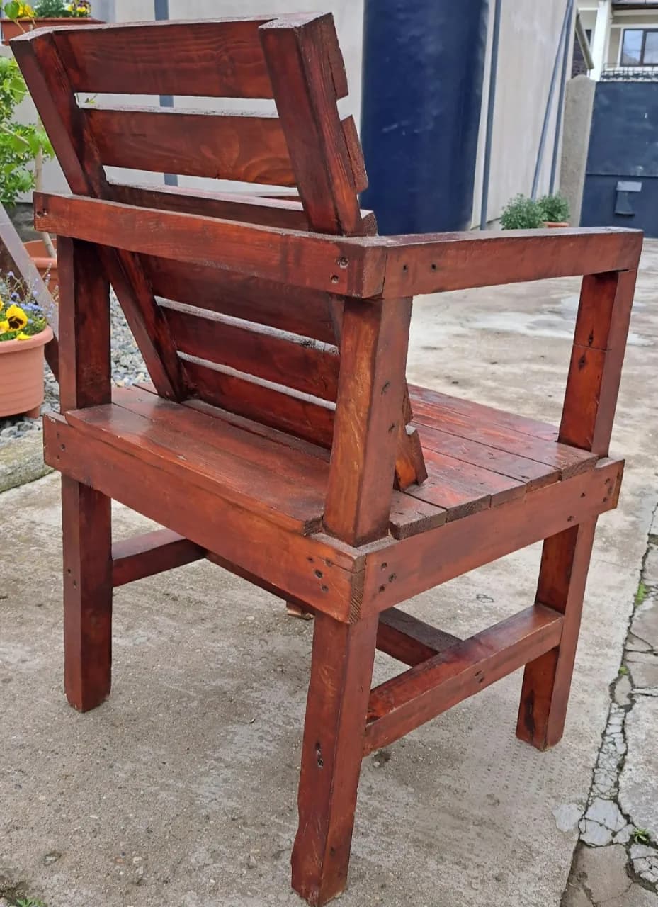 Scaune de vanzare – fotografia 2 din 3