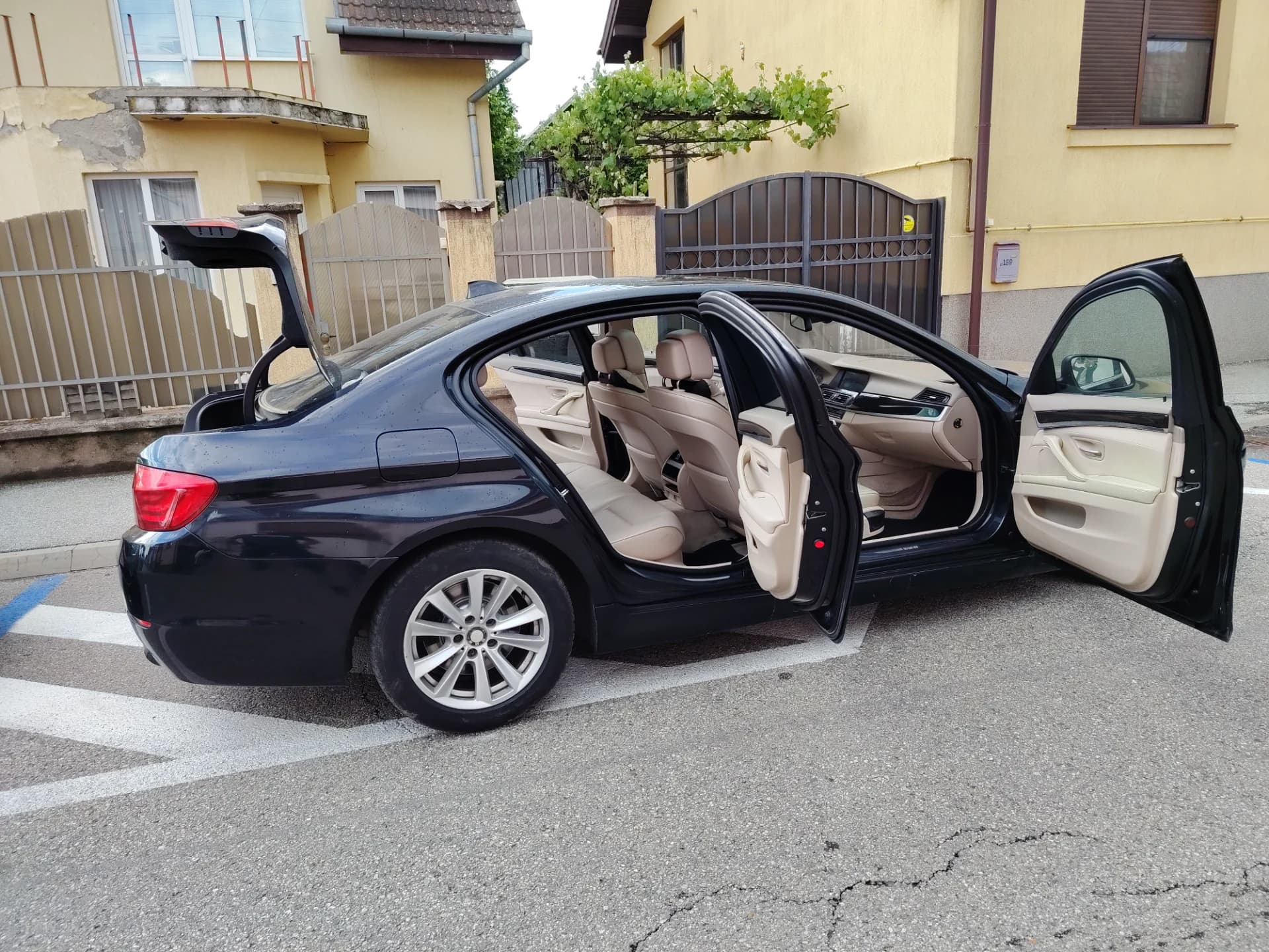 BMW 525D X-drive – fotografia 5 din 7
