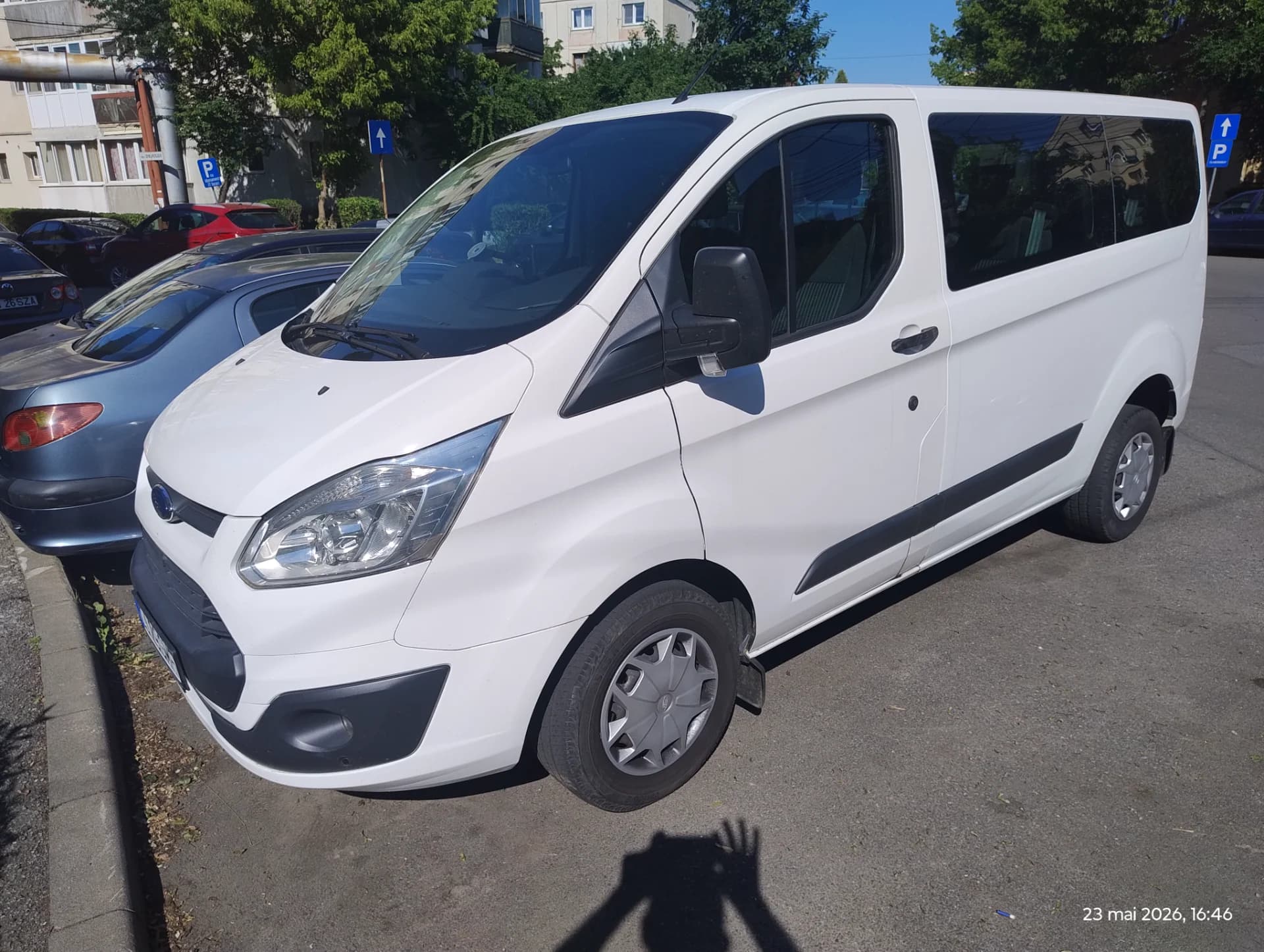 Ford Transit Custom 8+1 – fotografia 2 din 4