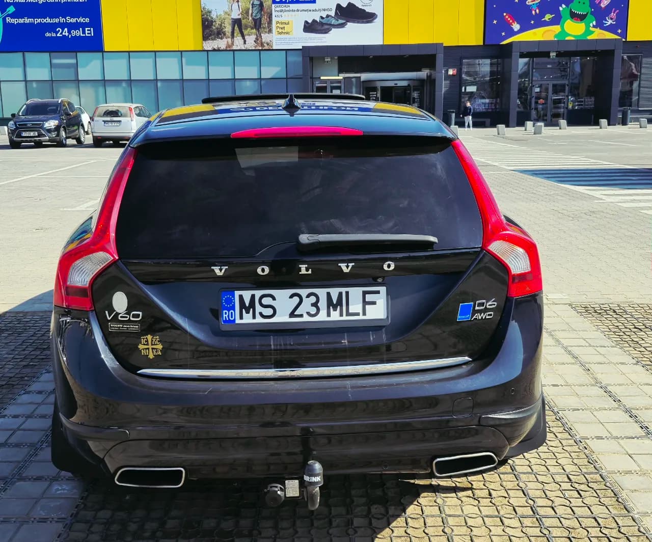 Volvo V60 D6 Plug-in-Hybrid – fotografia 2 din 8