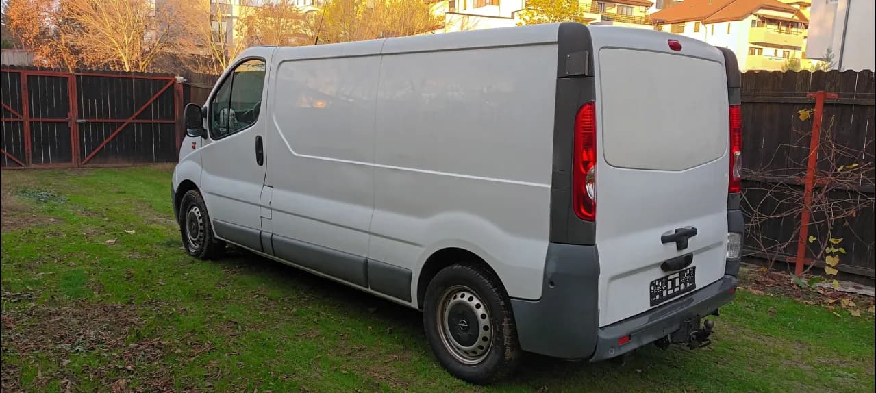 Opel Vivaro 2,0 Diesel fab 2014 model Lung – fotografia 5 din 8