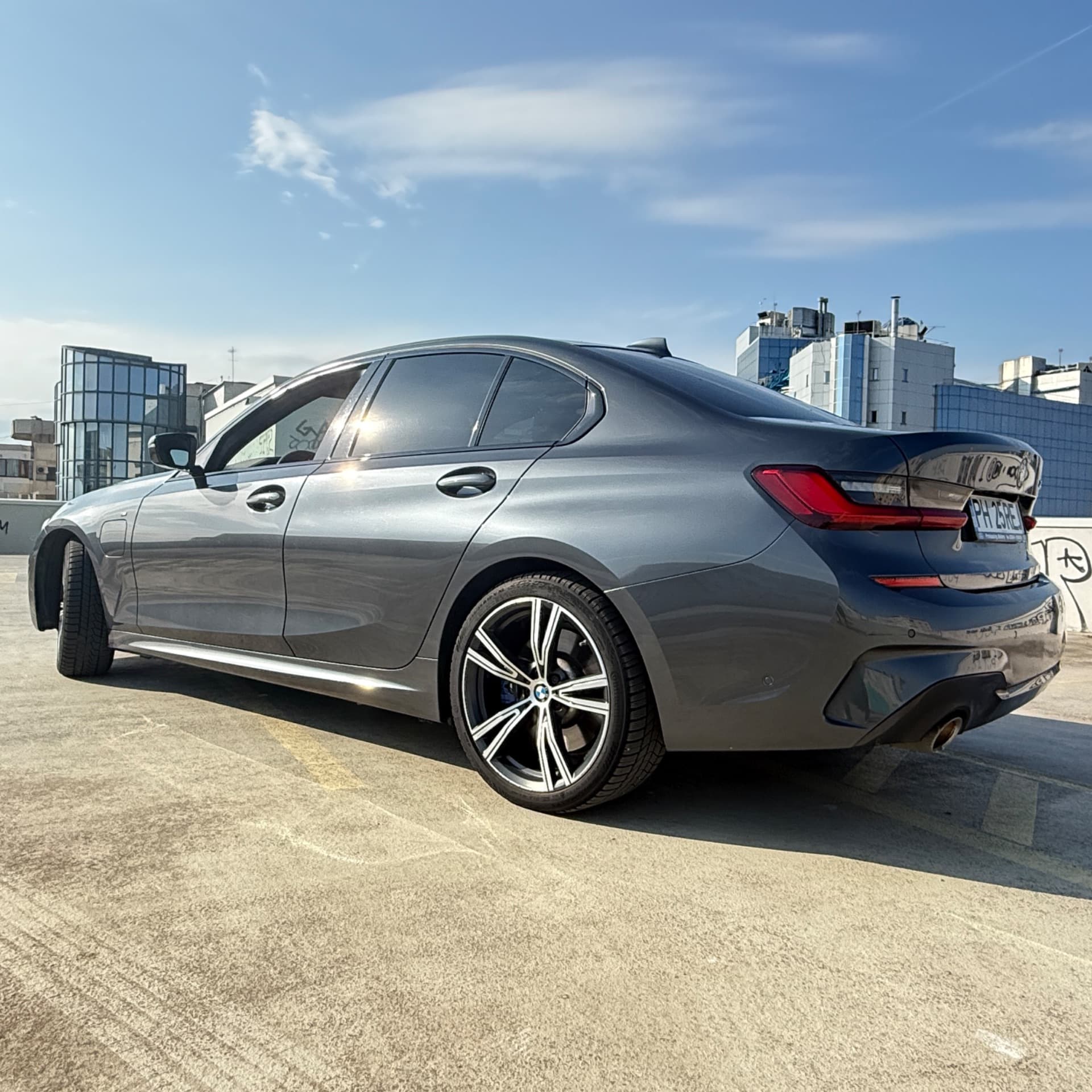 BMW seria 3, an 2020 – fotografia 3 din 8