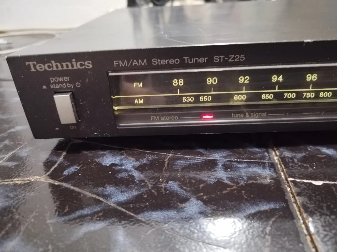 Tuner analog japonez Technics ST-Z25