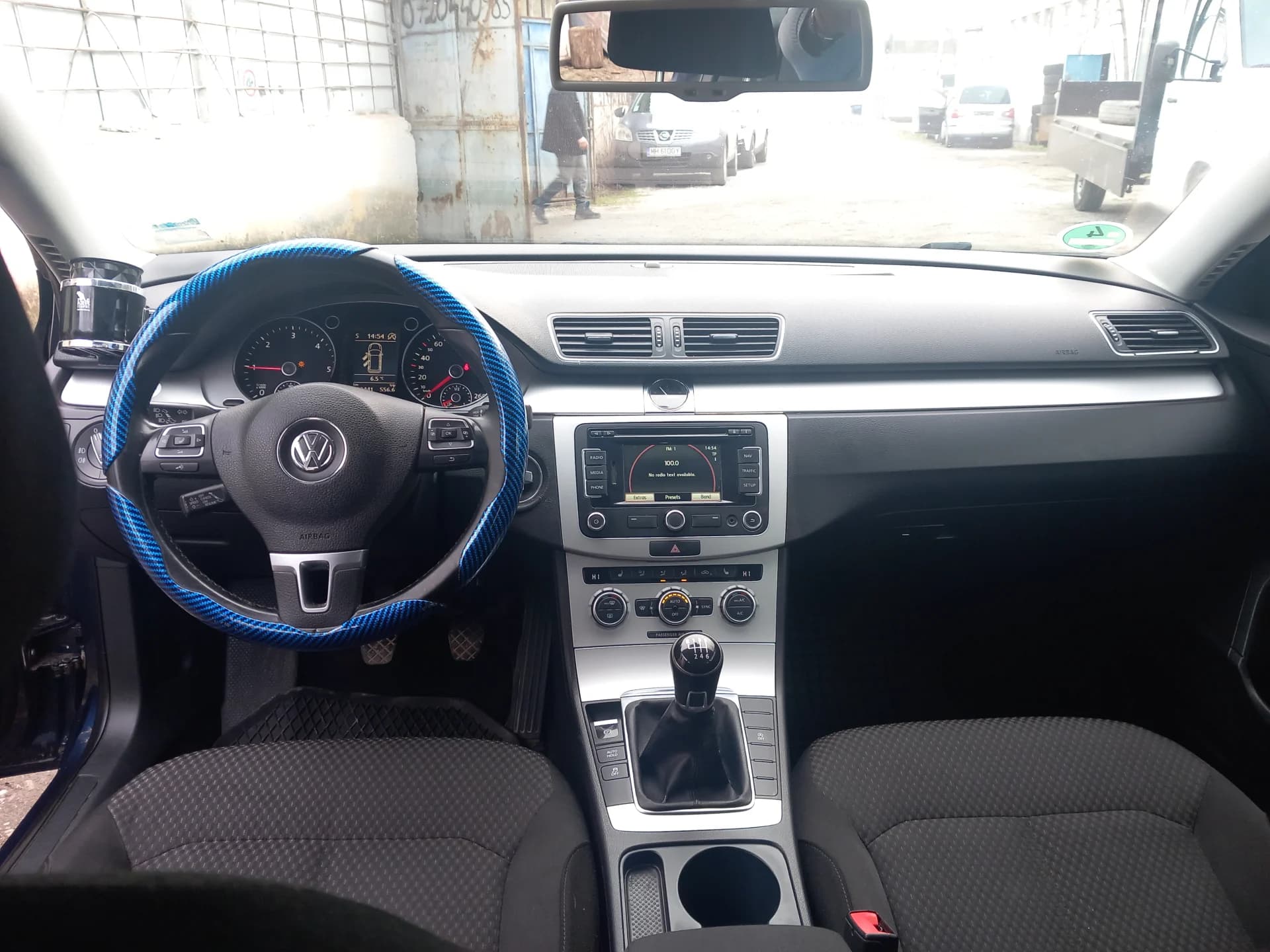 Vw pasat ,2013,stare f.buna,faruri ceata,navigatie,incalzire in scaune,schimburi ulei si toate filtrele facute,cauciucuri noi,unic propietar in ro. – fotografia 6 din 8