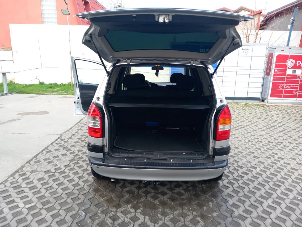 vând opel zafira – fotografia 4 din 8