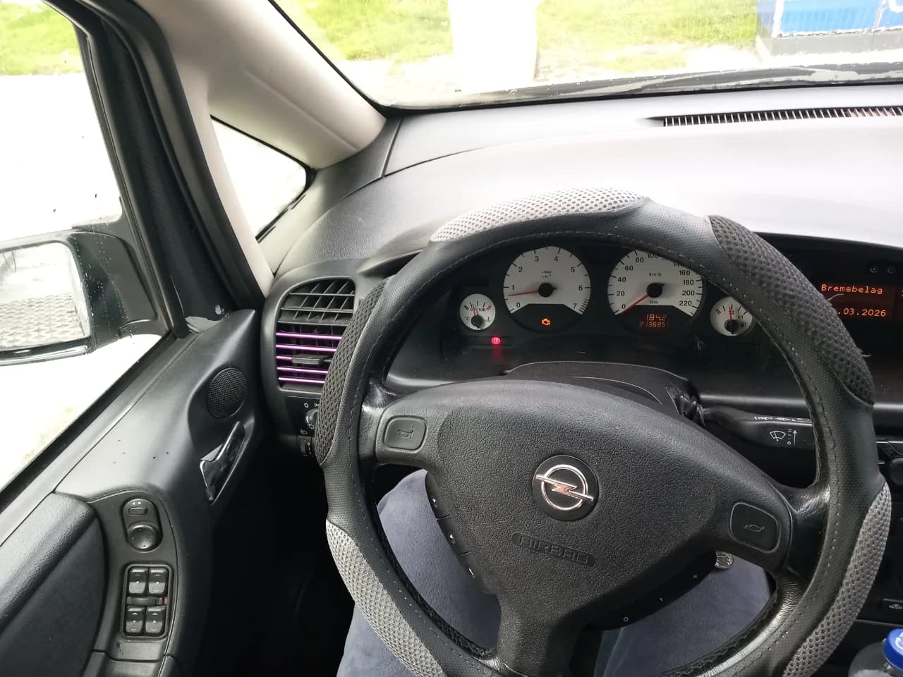 vând opel zafira – Sector 2, București