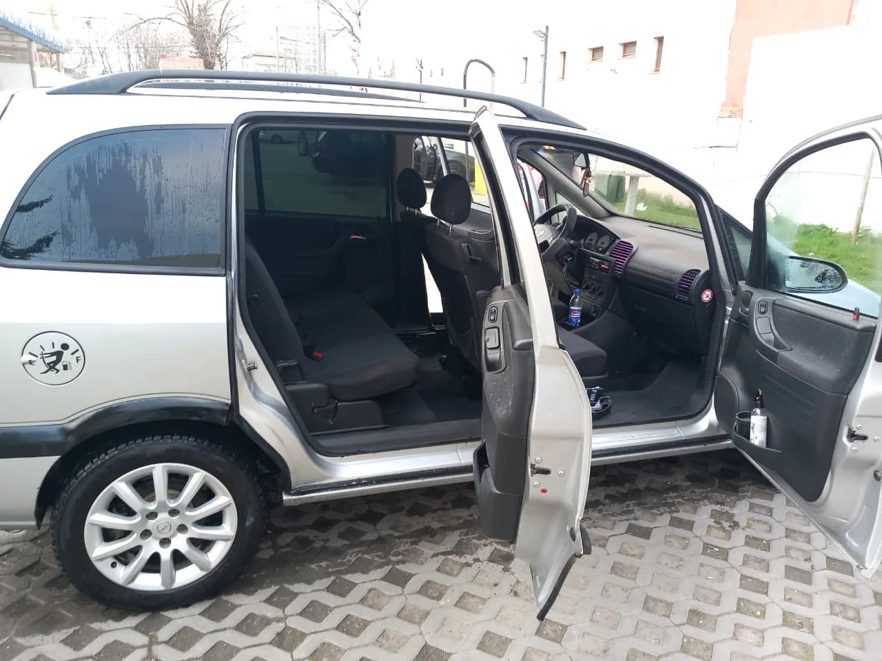 vând opel zafira – fotografia 3 din 8