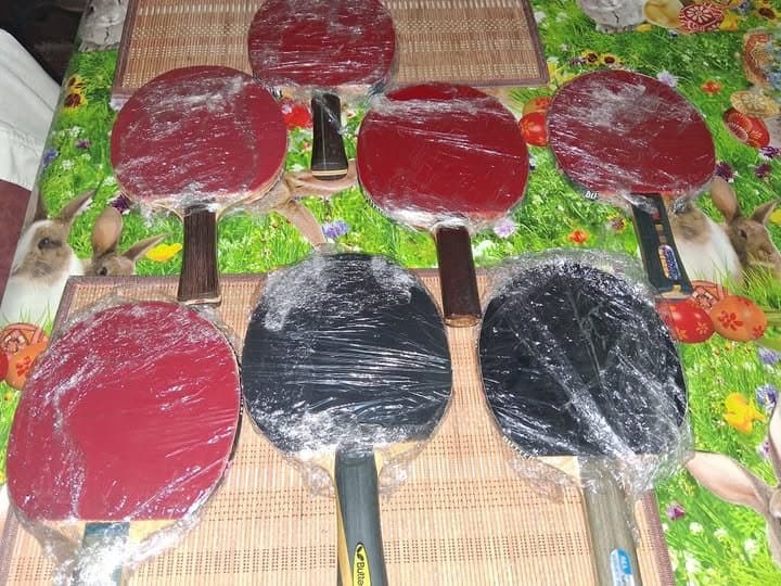 Pelete tenis de masa,vintage,rare pentru colectie dar utilizabile!