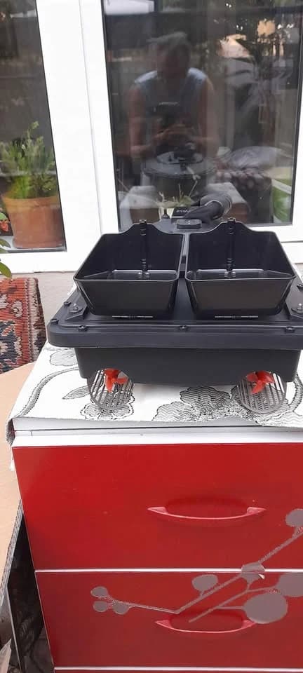 Barca de plantat noua primita cadou – fotografia 4 din 7