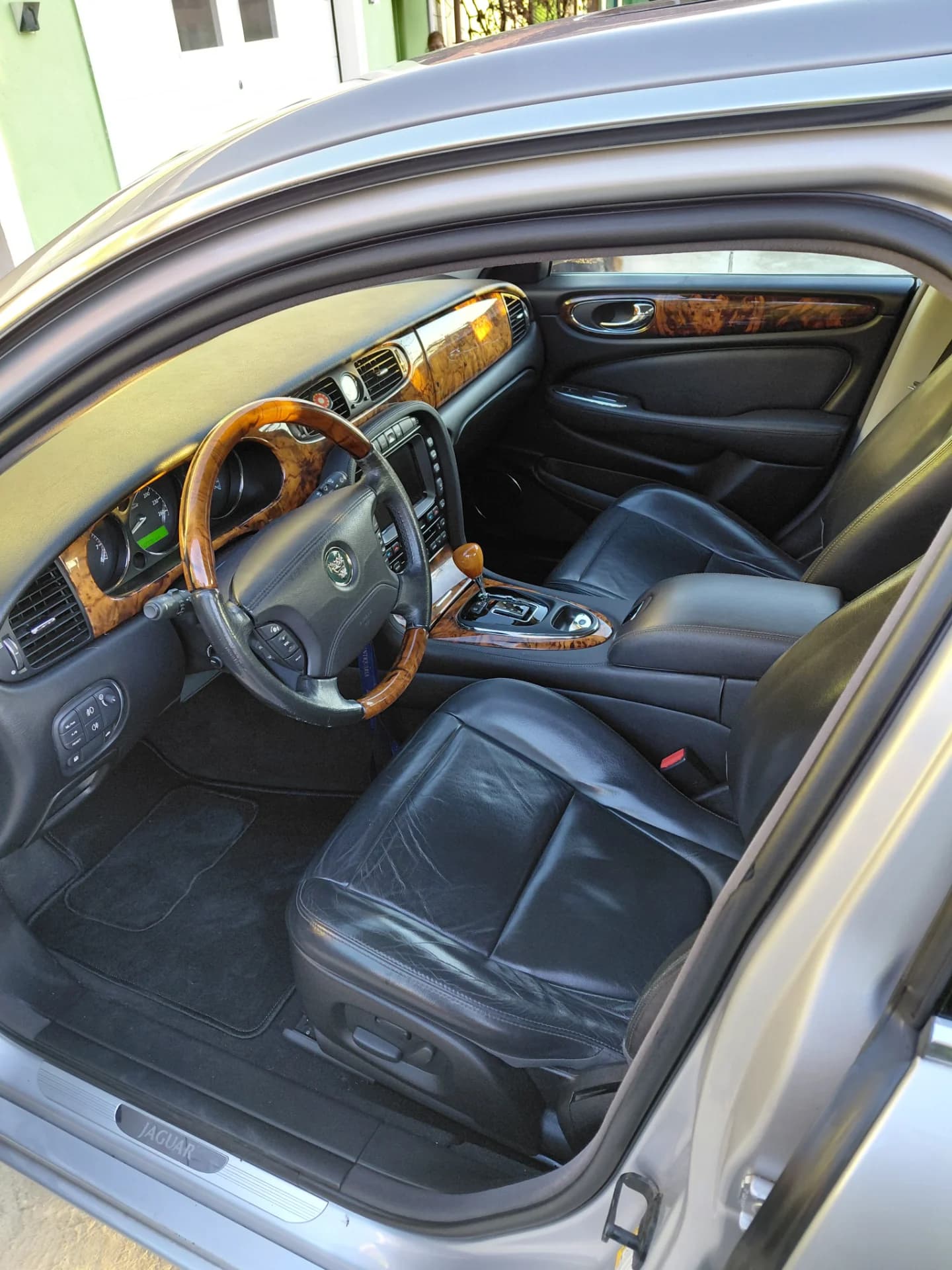 Jaguar XJ6 Sport – fotografia 3 din 6