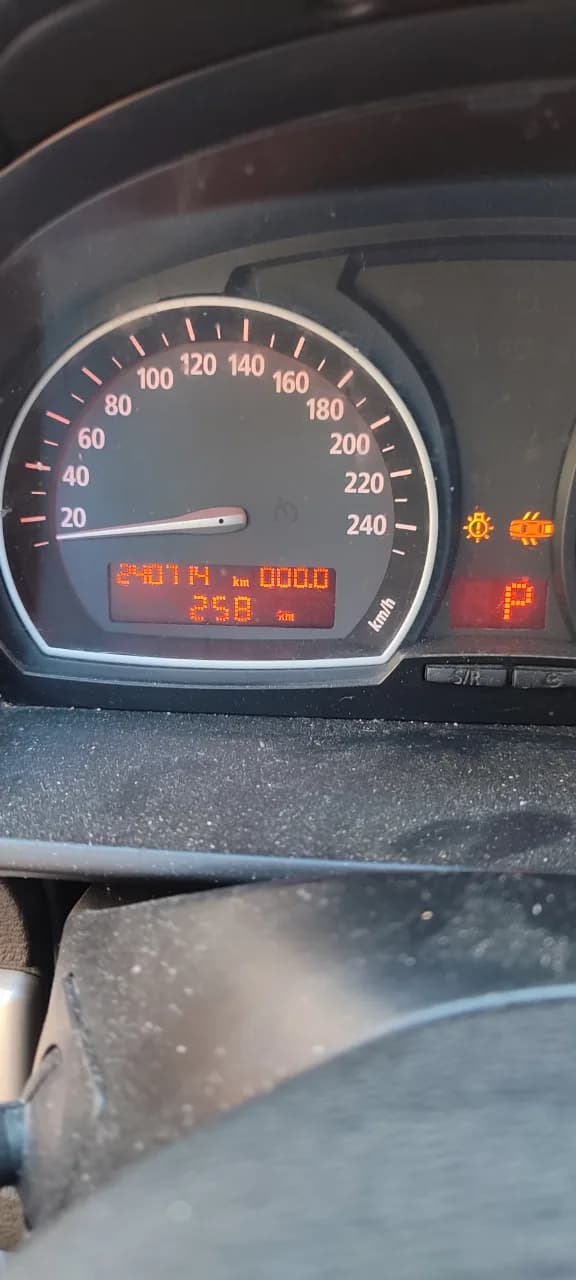 BMW X3 2.0 177 cp x-drive an 2008 – fotografia 8 din 8