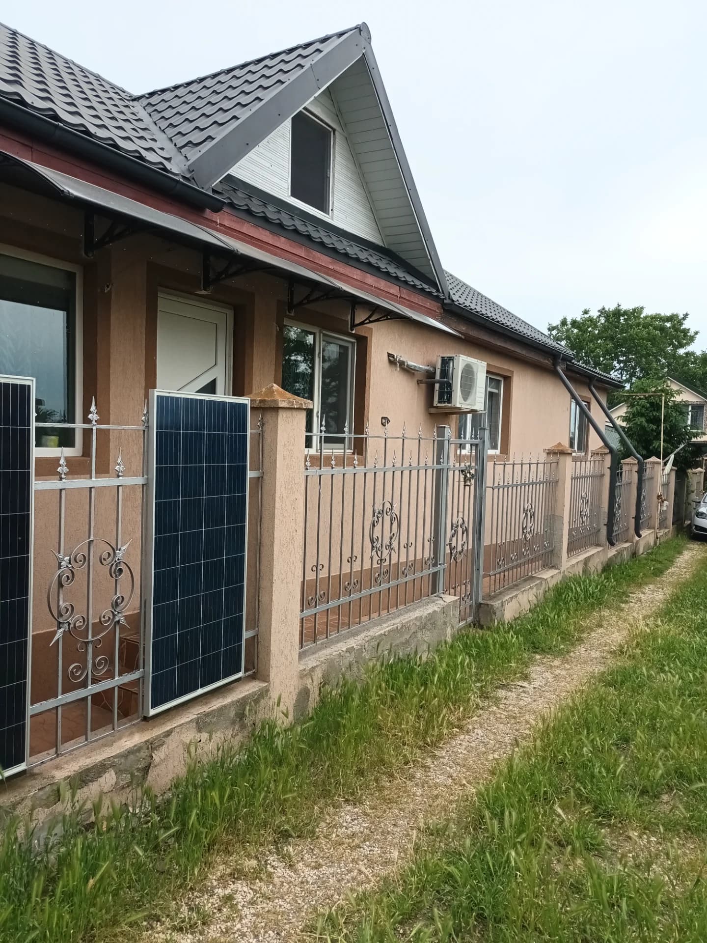 Casa de vânzare localitatea Lumina  Constanța.  116m construcție, 258m teren. Se vinde utilată,mobilată.   2dormitoare, living ,magazie,120 000 euro n – Lumina, Constanța – Case de vânzare