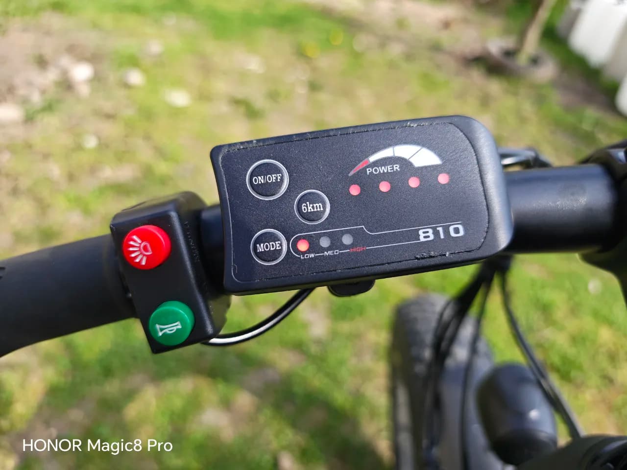 Bicicleta electrica Fat Bike neagră – fotografia 5 din 7