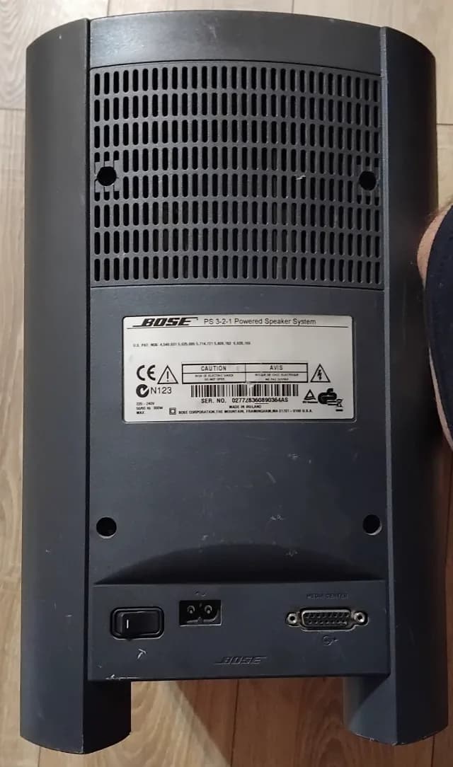 Sistem Bose ,subwoofer +2 sateliți dubli