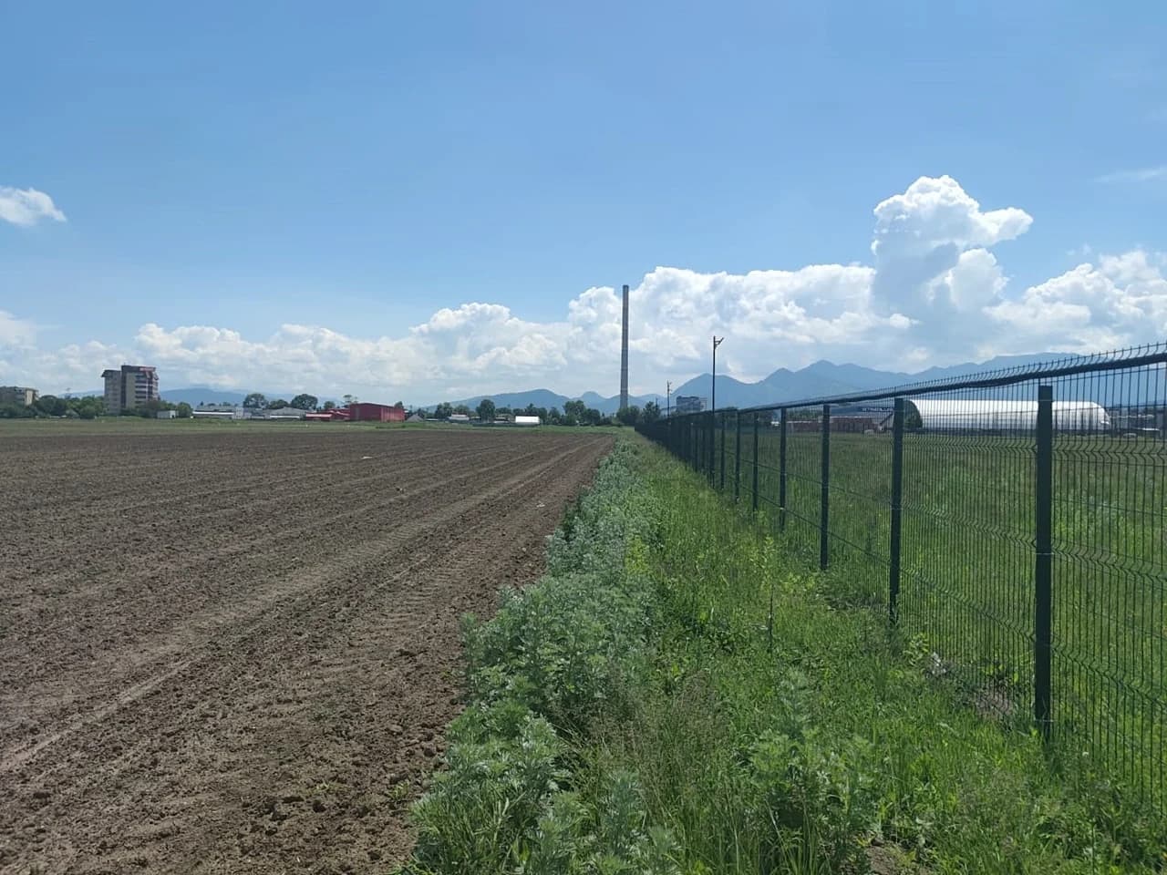 Teren intravilan cu potențial excelent în Triaj, Narciselor, pentru dezvoltatori. – Brasov, Brașov