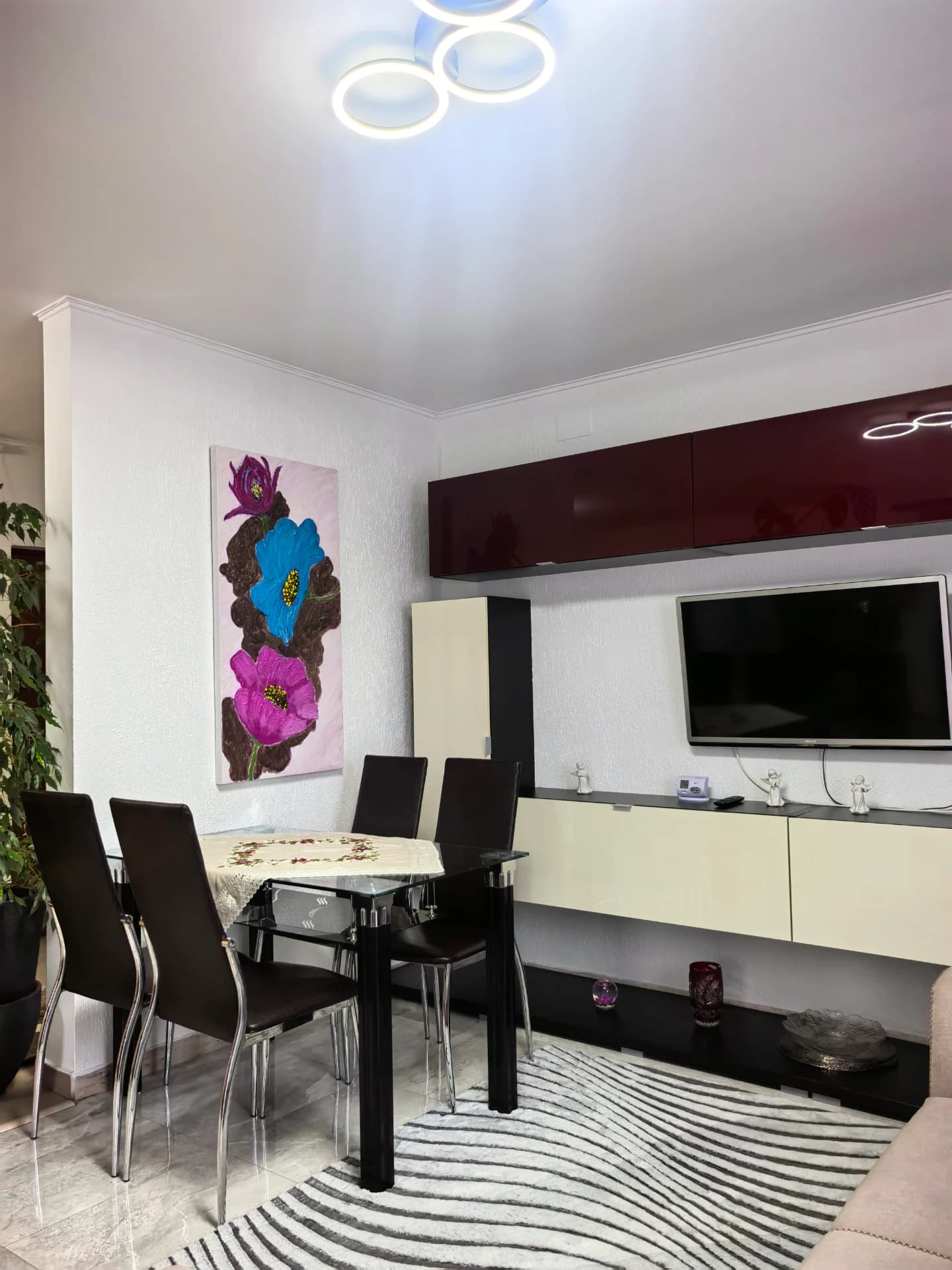 Vânzare ap. 2 camere cu vedere la Munții Bucegi în Bran. – fotografia 6 din 8