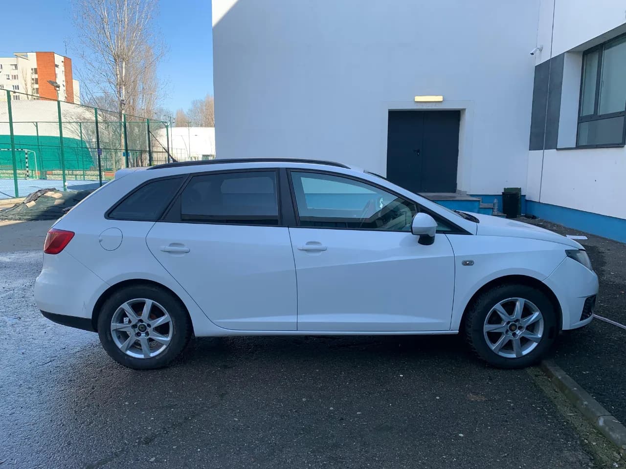 Vând Seat Ibiza