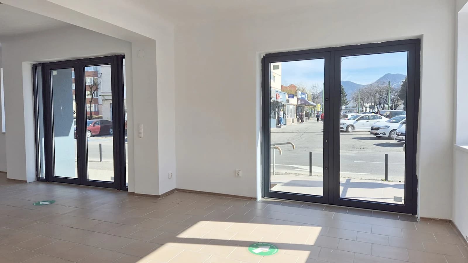 Spatiu comercial ideal pentru clinică medicală, birouri, activități similare. – fotografia 4 din 7