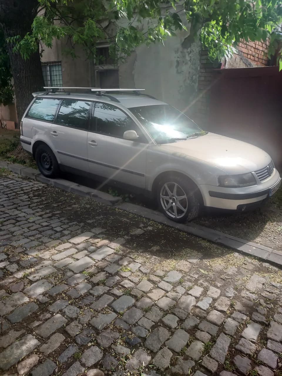 vw passat 1,8 benzina, 1999, – fotografia 2 din 3