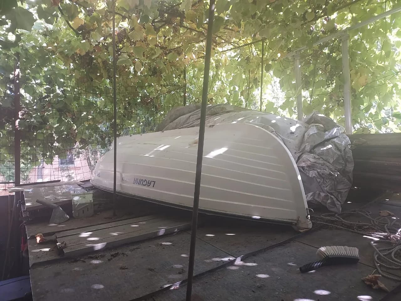 barca laguna fibra cu oglinda pupa – fotografia 6 din 8