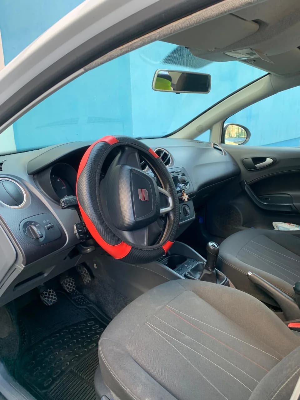 Vând Seat Ibiza – fotografia 6 din 7