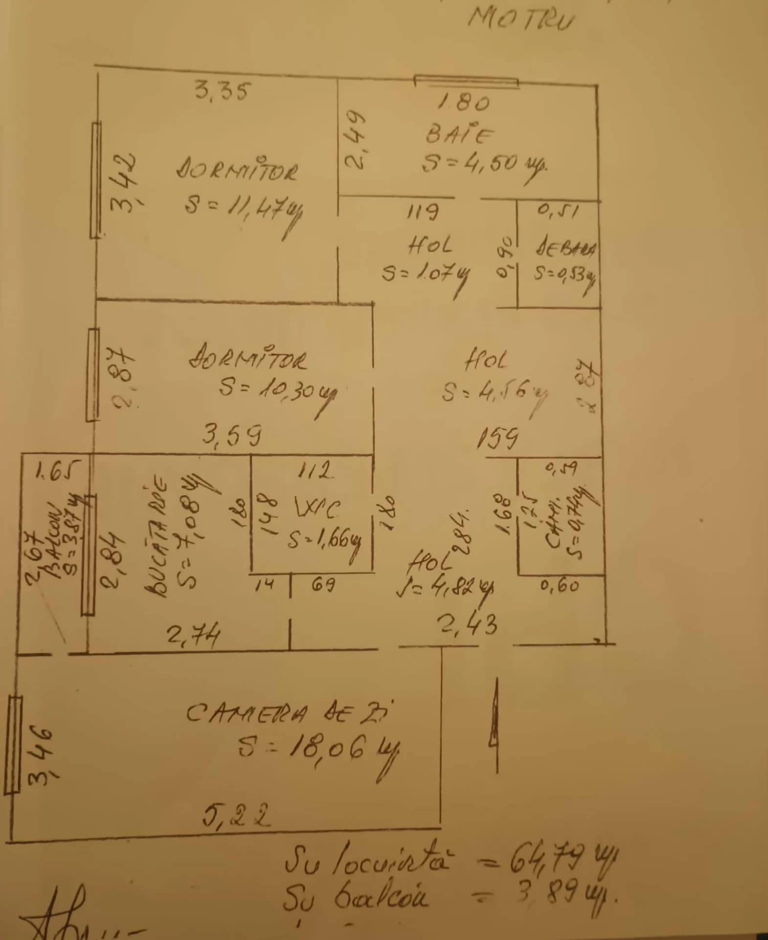 Persoană fizică, ofer spre vânzare apartament cu 3 camere, complet decomandat, situat pe Strada Motrului, nr. 10 (în Motru). – Motru, Gorj