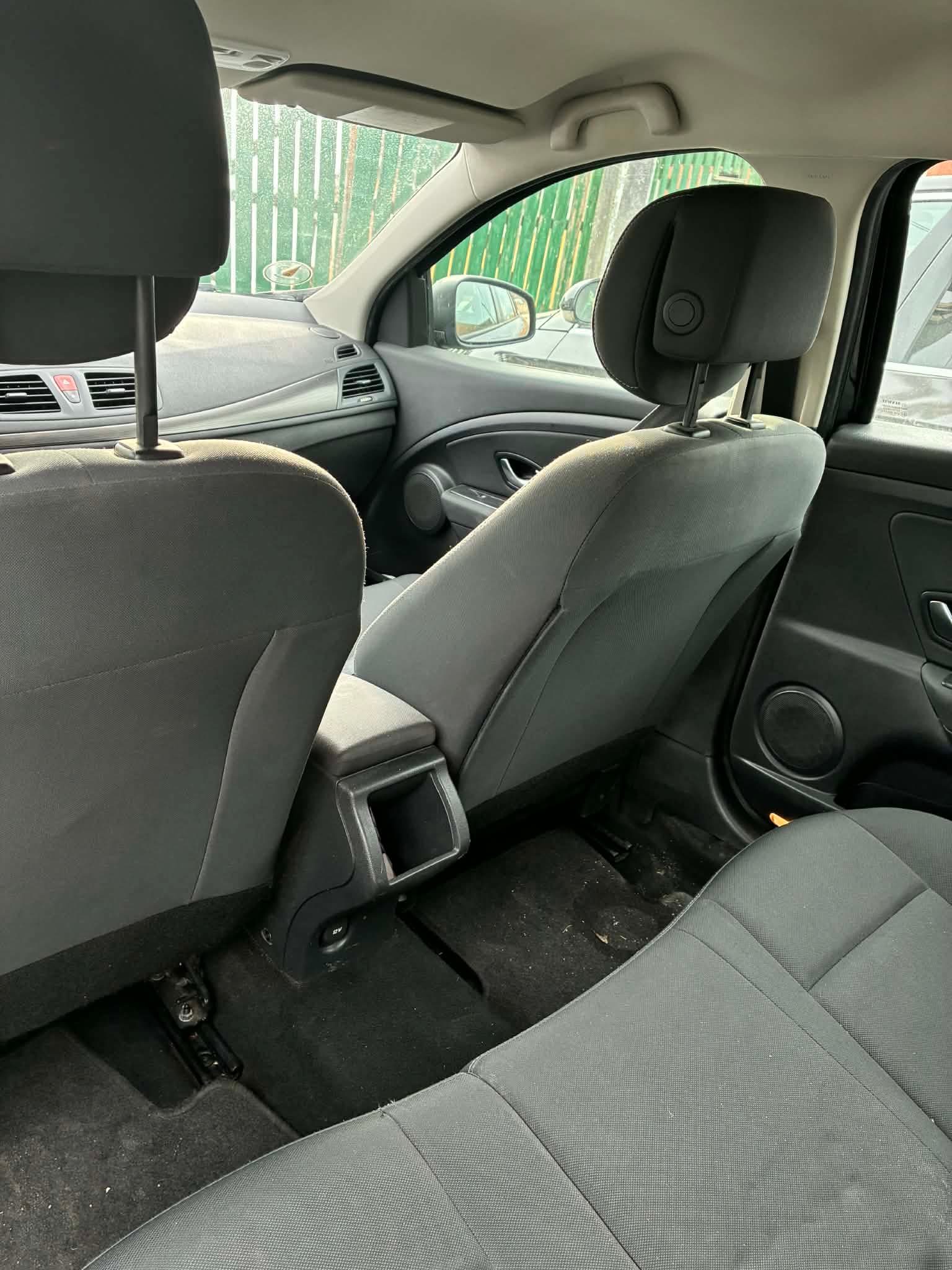 Vând Renault megane 3 – fotografia 6 din 6