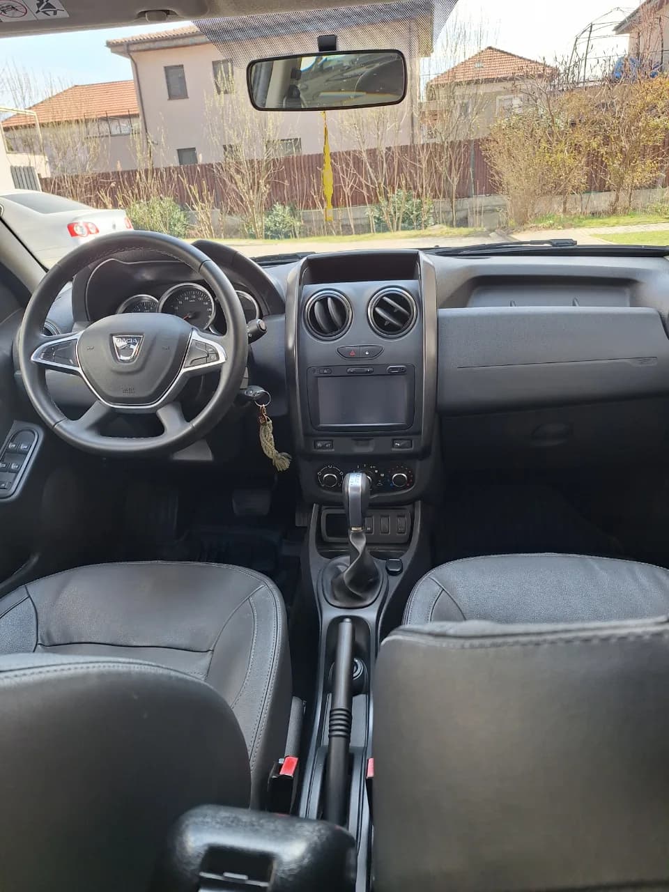 vand Duster 15 dci cutie automata – fotografia 5 din 8