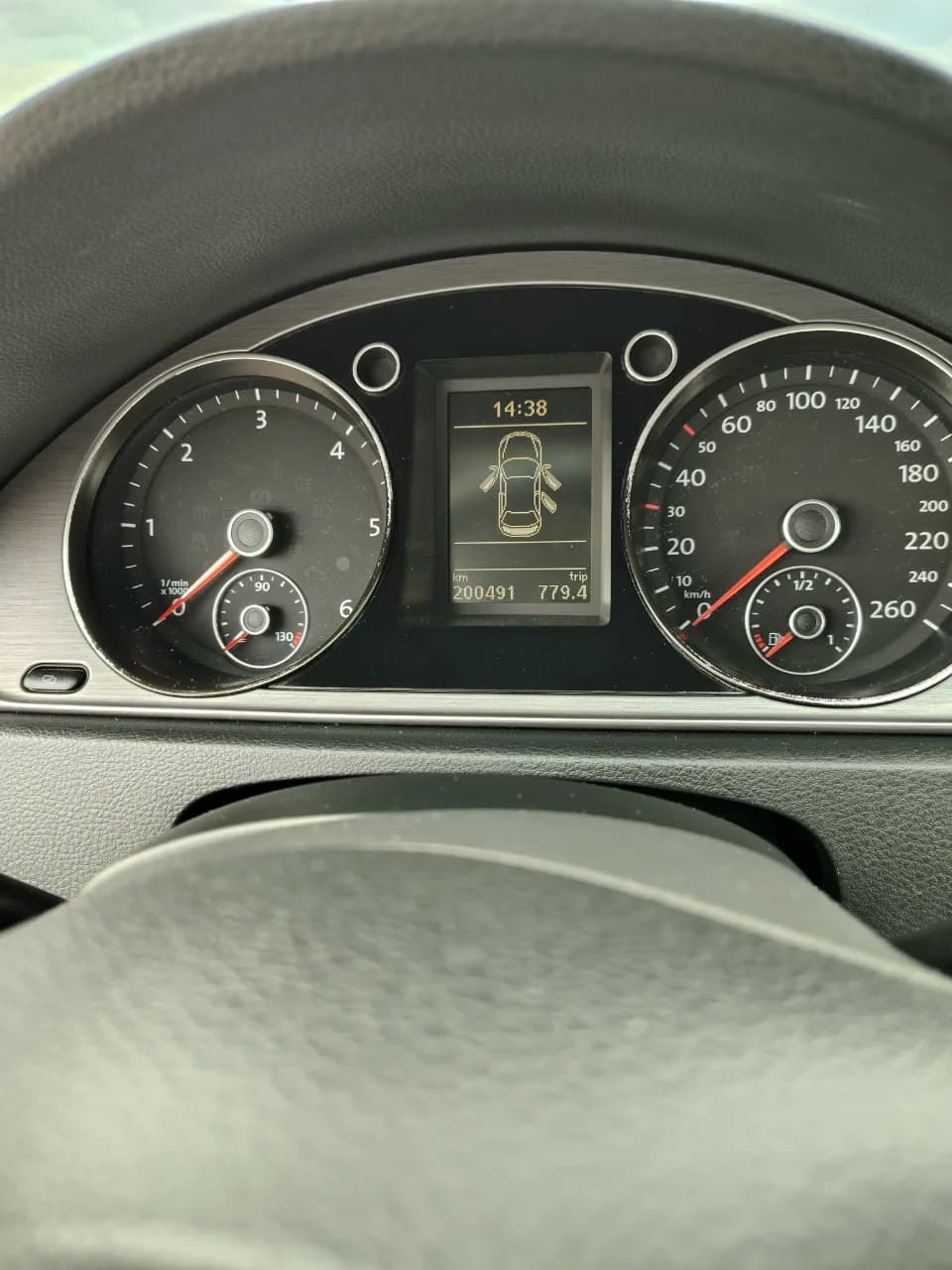 VW Passat 2011.1.6 TDI – fotografia 8 din 8