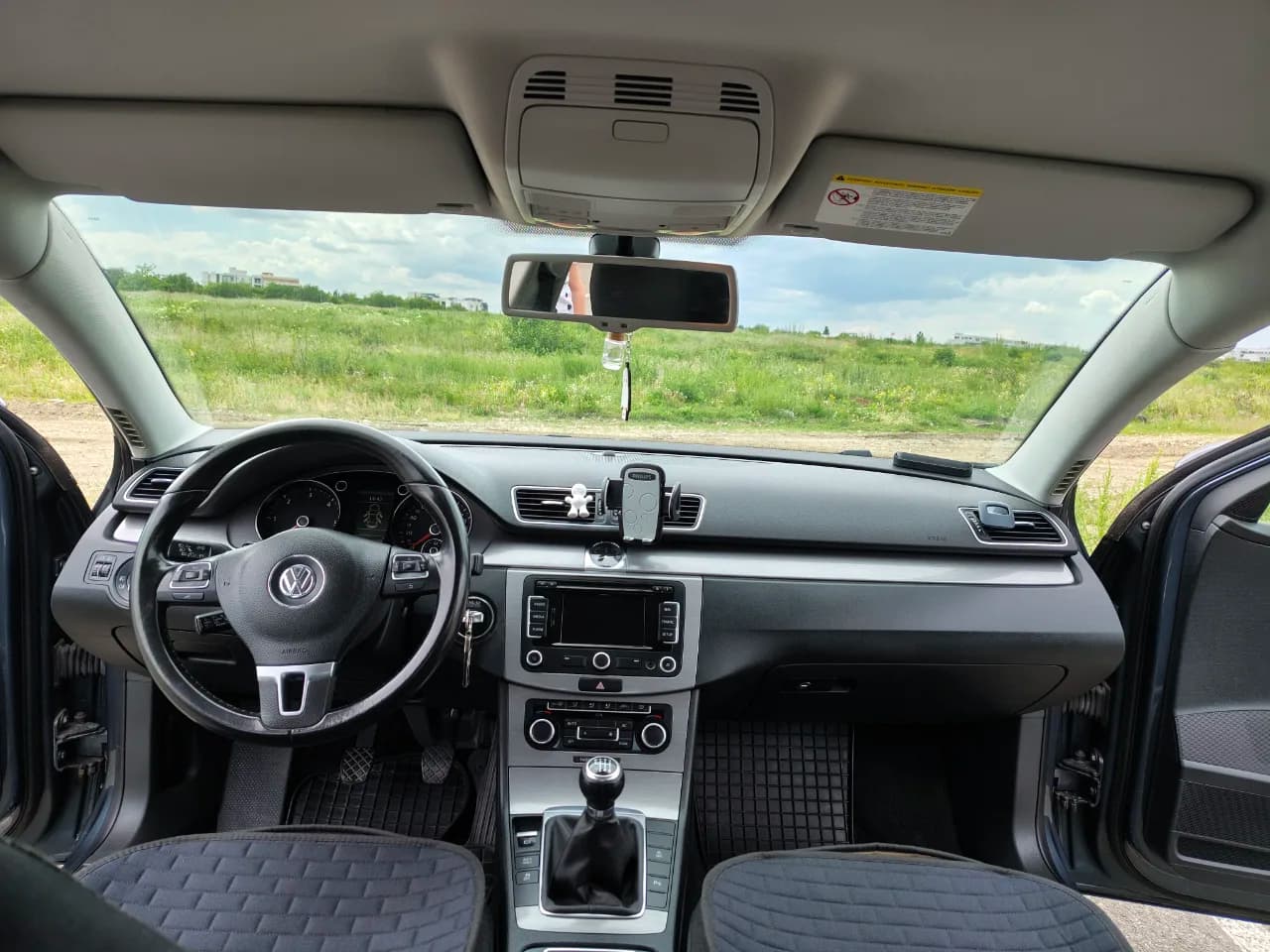 VW Passat 2011.1.6 TDI – fotografia 7 din 8