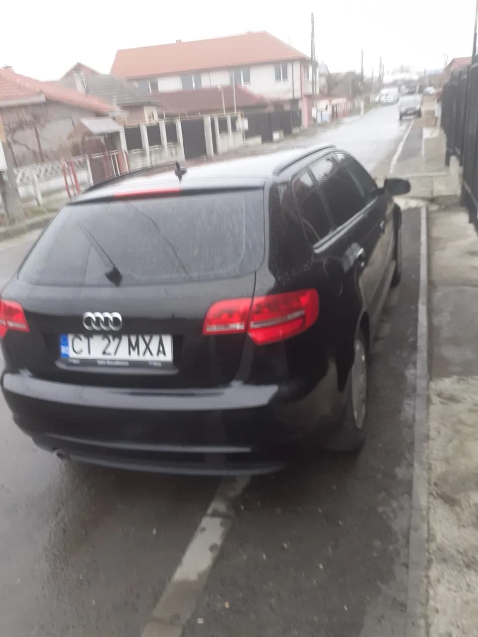Audi A3 automat, an 2010, motor1600cm diesel, negru, functionare perfecta, 290000km, filtre, ulei, frane, cauciucuri,noi – fotografia 2 din 8