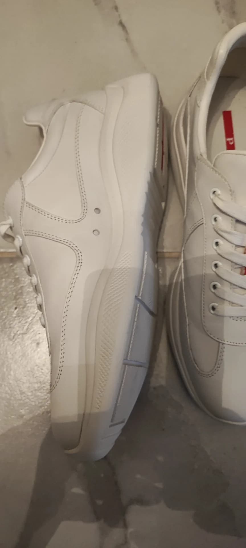 Pantofi sport marca Prada – fotografia 3 din 4