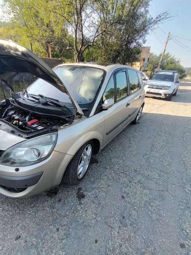 Renaul scenic 2  1.9 dci 131 cp  facelift 2007
