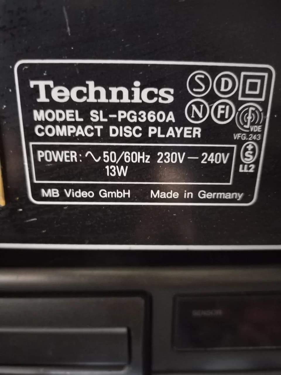 CD player Technics sl-pg360 – fotografia 4 din 7