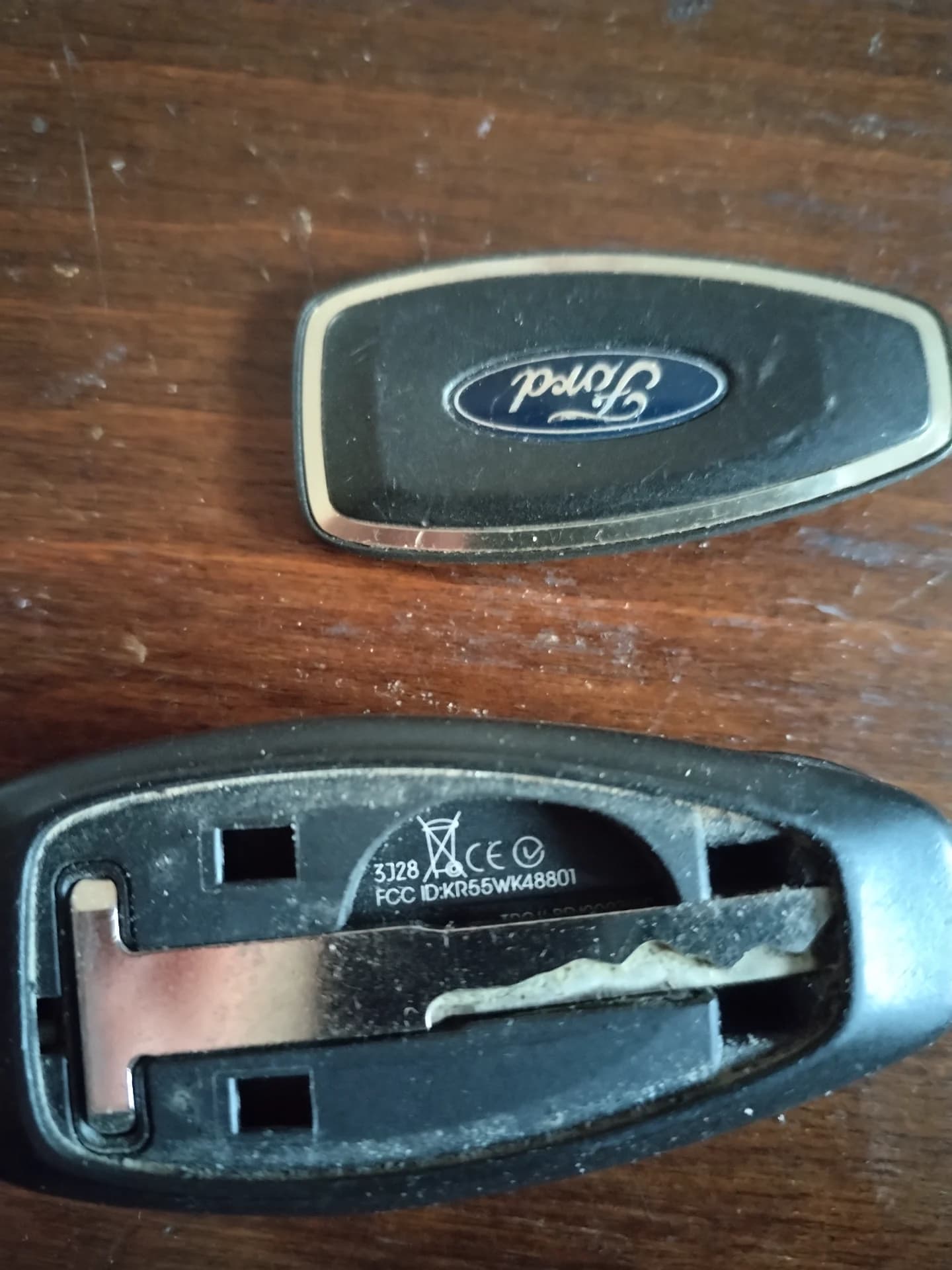 Cheie Ford Kuga – fotografia 3 din 3