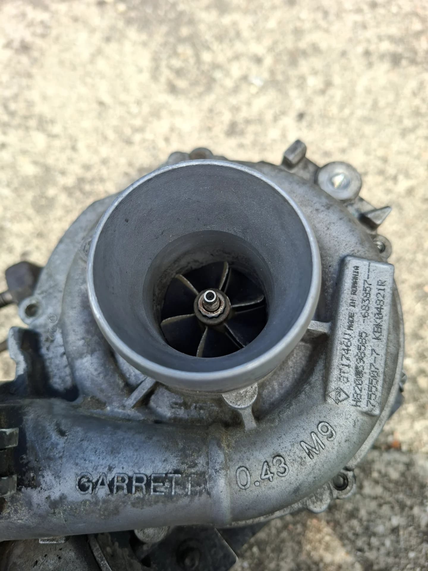 Turbina Renault Scenic 2  1.9 dci  131 cp – fotografia 4 din 8